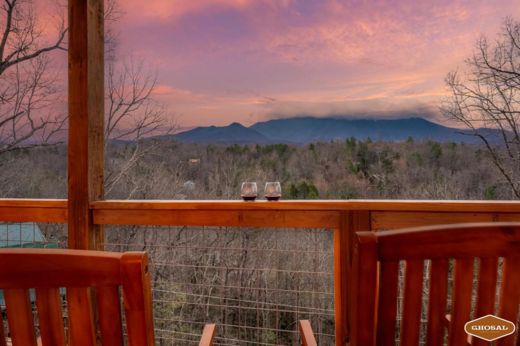 Tranquil Mountain Getaway By Ghosal Luxury Lodging Gatlinburg Kültér fotó