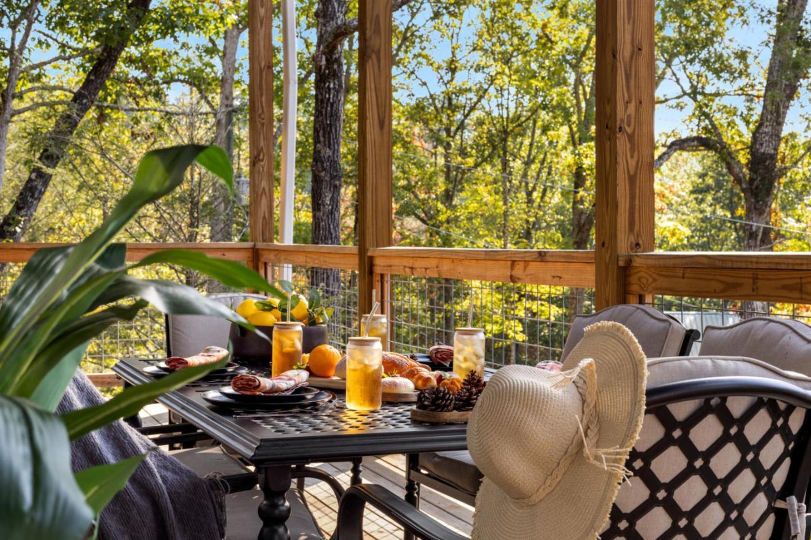 Tranquil Mountain Getaway By Ghosal Luxury Lodging Gatlinburg Kültér fotó
