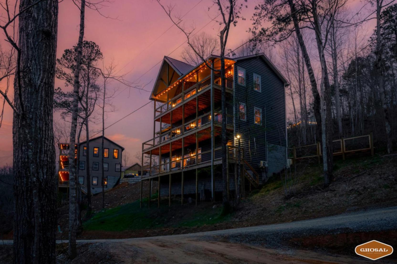 Tranquil Mountain Getaway By Ghosal Luxury Lodging Gatlinburg Kültér fotó